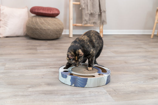 Trixie Scratching Drum with Toys, 33cm