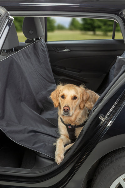 Trixie Water-Repellent Car Blanket for the Back Seat with Reflective Cord, 1.45 x 1.6m, Black