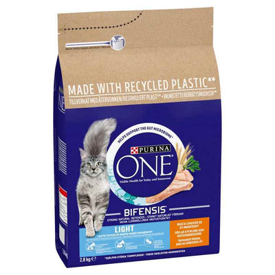 Purina One Adult Cat Light Chicken & Wheat 2.8kg Purina One