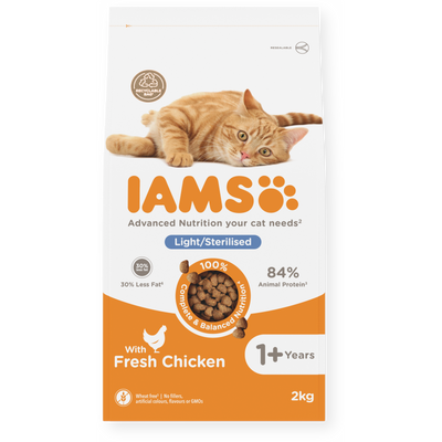 IAMS Advanced Nutrition Light in Fat / Sterilised Adult Cat Food with Fresh Chicken, 2kg